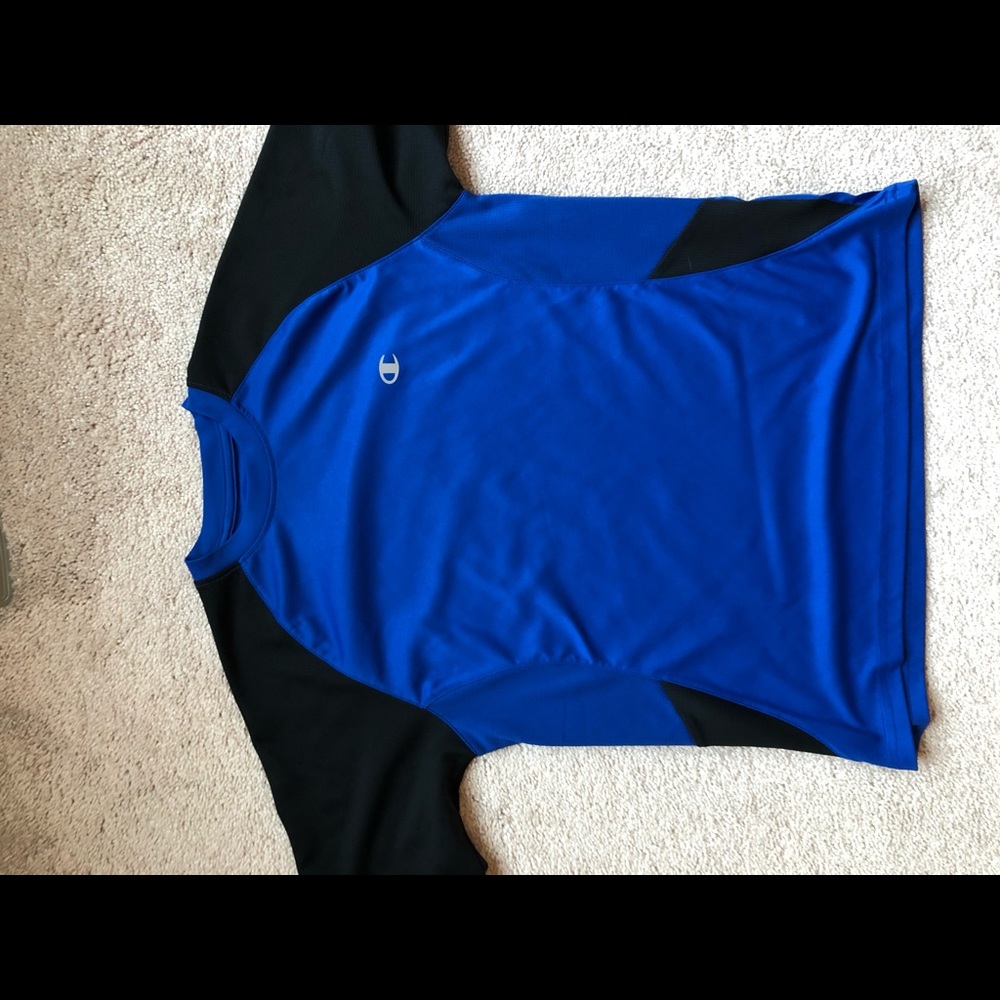 Youth Champion Shirt Sleeve Shirt Size medium